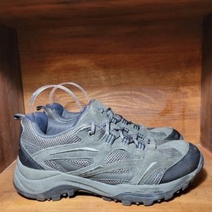 Croft & Barrow Suede/Canvas Sneaker  Sz 9 Med